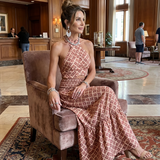Amira | Robe midi à col halter croisé, imprimé géométrique et découpes